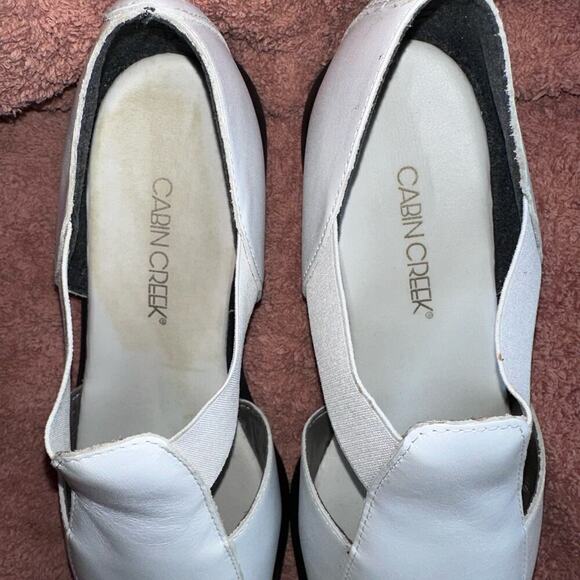 NWOT (Display Pair) Women’s Size 7 1/2M Cain Creek White Elastic Strap Sandals - Picture 8 of 9